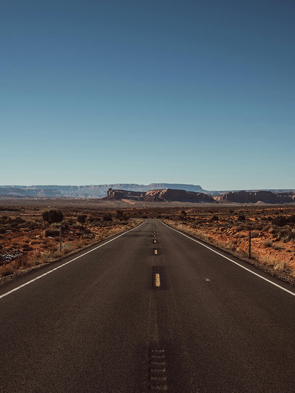 很多人没注意到：揭幕战出现训练风波后首战，新疆队表现太反差，把人看懵了